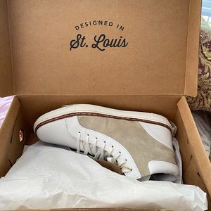 SOLD Crevo Playa size 9.5